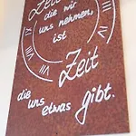 Haus Resi Daire *