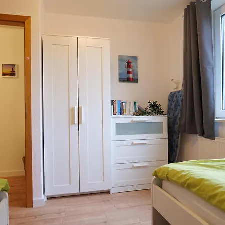 Haus Resi 아파트 *